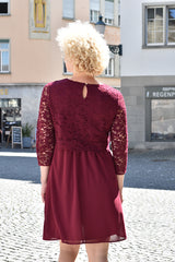 Umstands und Still-Kleid Attesa Bordeaux