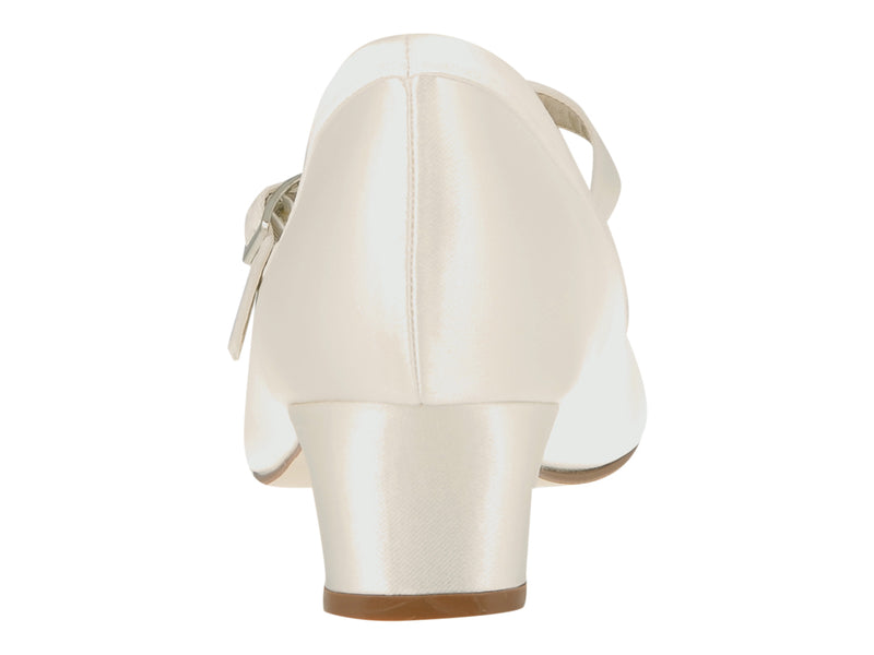 Brautschuhe aus Satin mit Riemen und kleinem Absatz