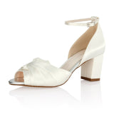 Hochzeits- und Braut-Sandalen aus Satin mit Blockabsatz