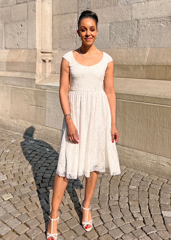 Hochzeits-Spitzenkleid Anna